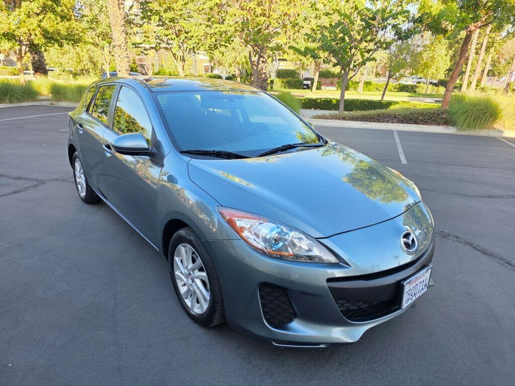 2013 MAZDA Mazda3