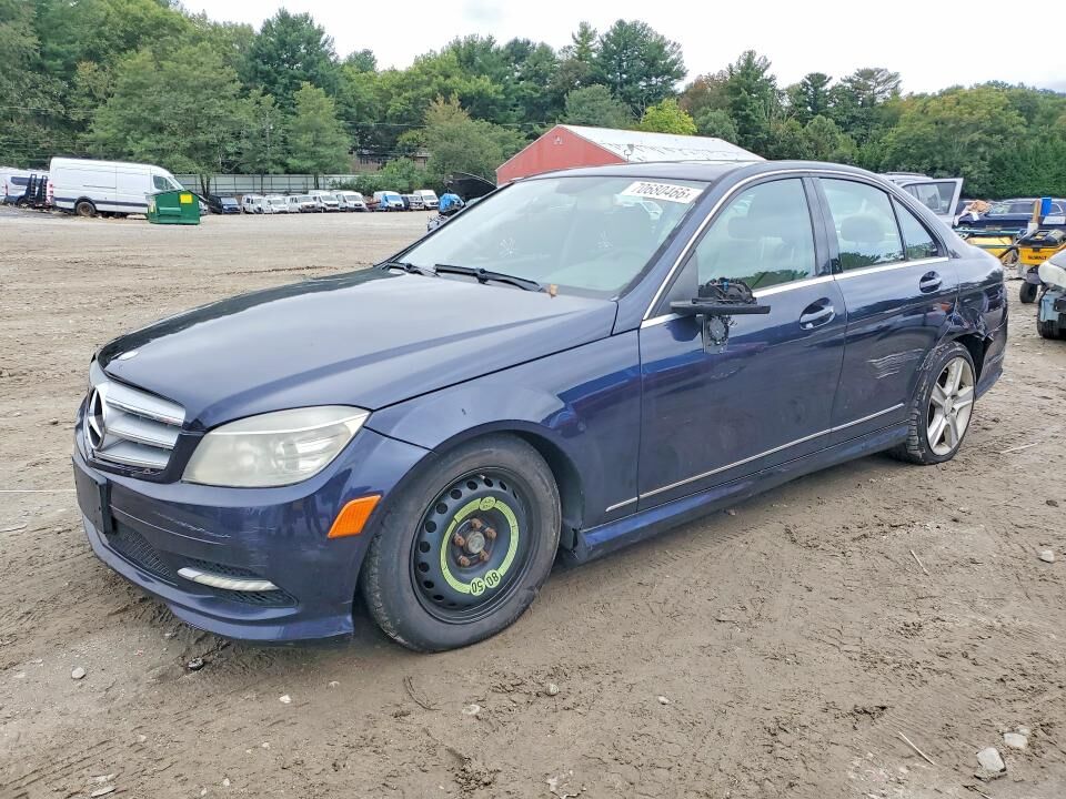 2011 MERCEDES-BENZ C-Class