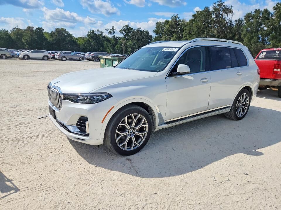 2021 BMW X7