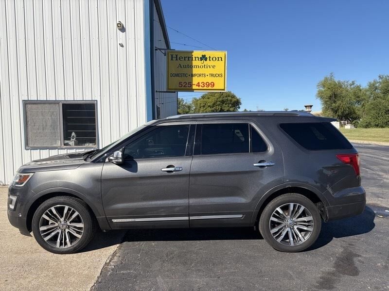 2017 FORD Explorer