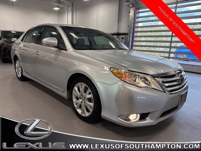 2011 TOYOTA Avalon