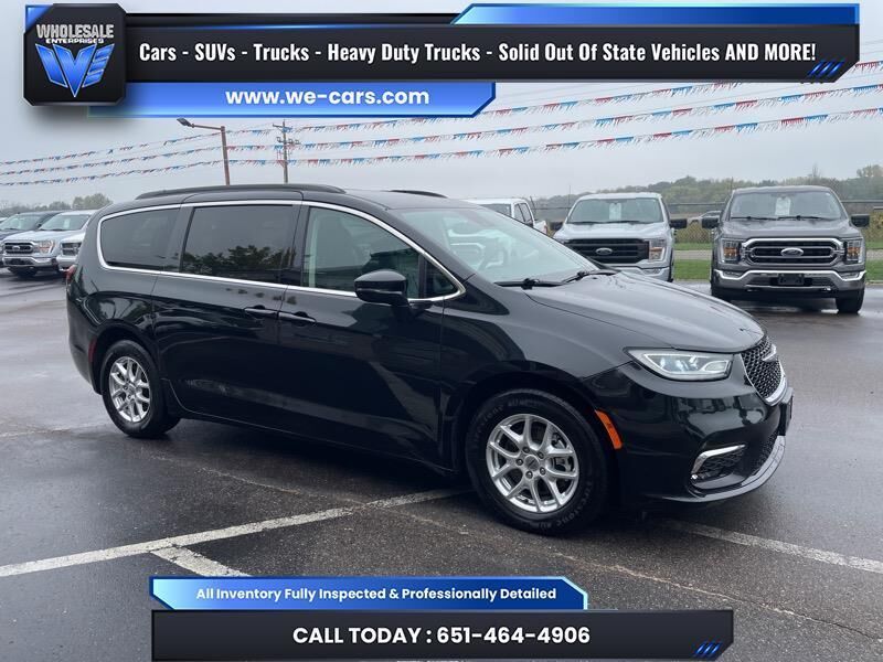 2022 CHRYSLER Pacifica