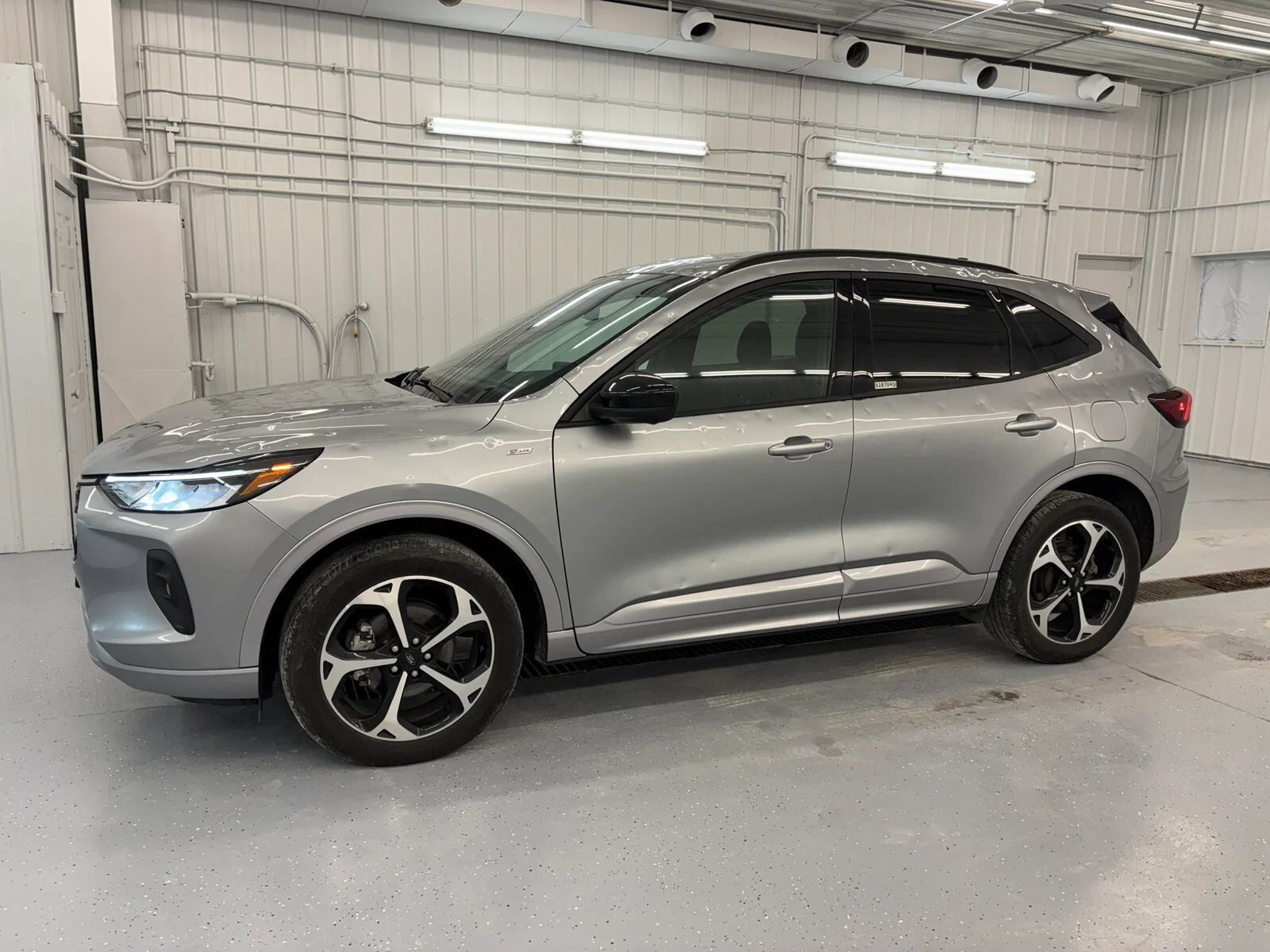 2024 FORD Escape