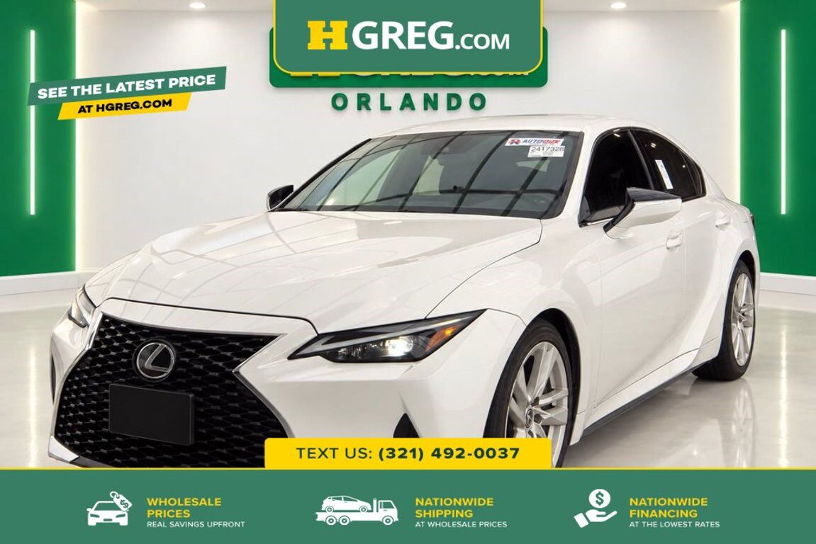 2022 LEXUS IS
