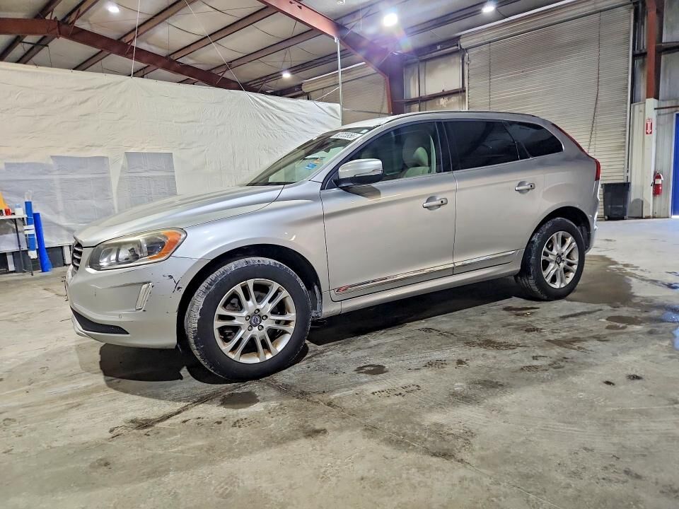 2015 VOLVO XC60