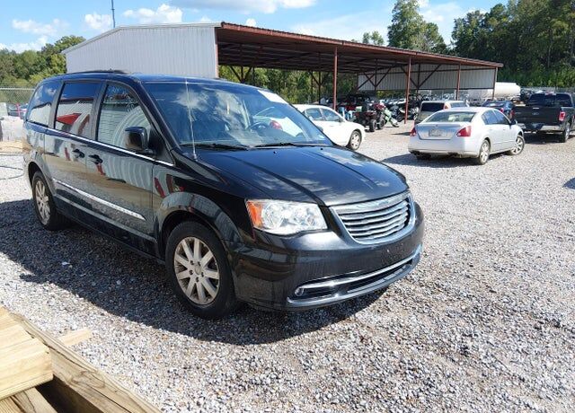 2014 CHRYSLER Town and Country