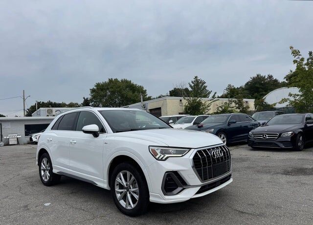 2023 AUDI Q3