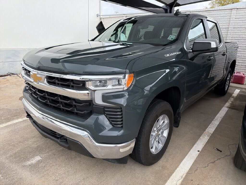 2025 CHEVROLET Silverado