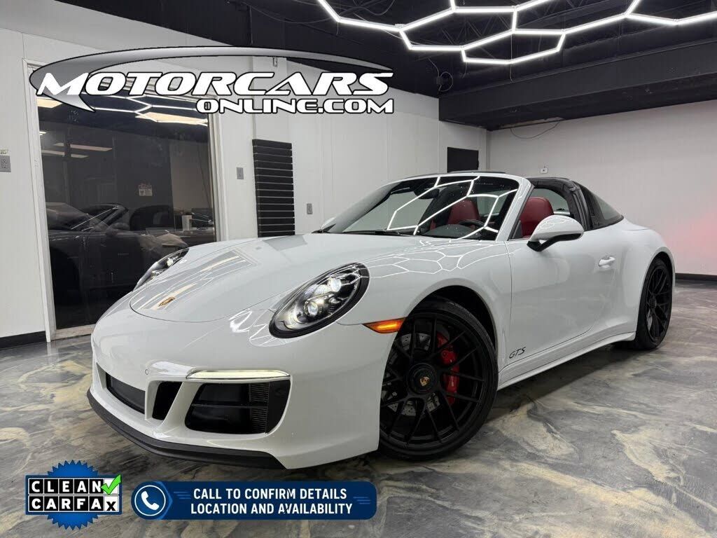 2019 PORSCHE 911