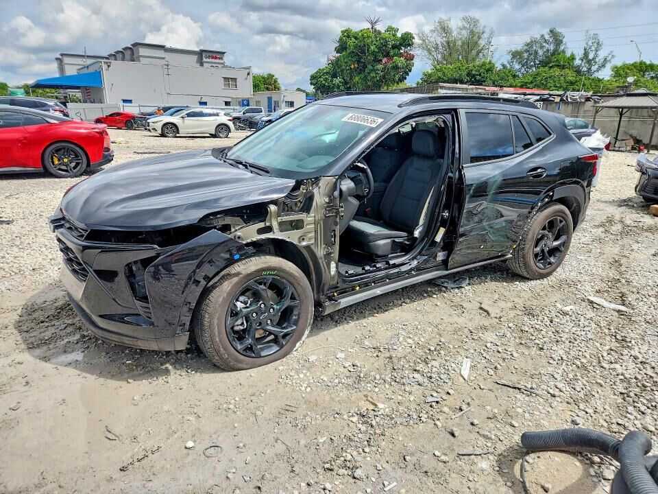 2026 CHEVROLET Trax