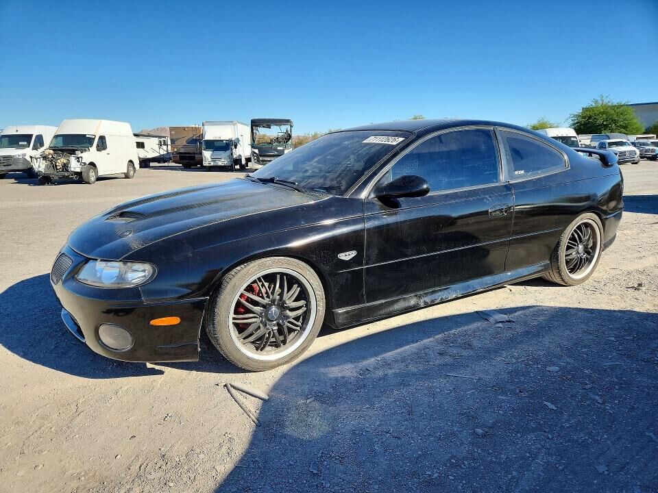 2004 PONTIAC GTO