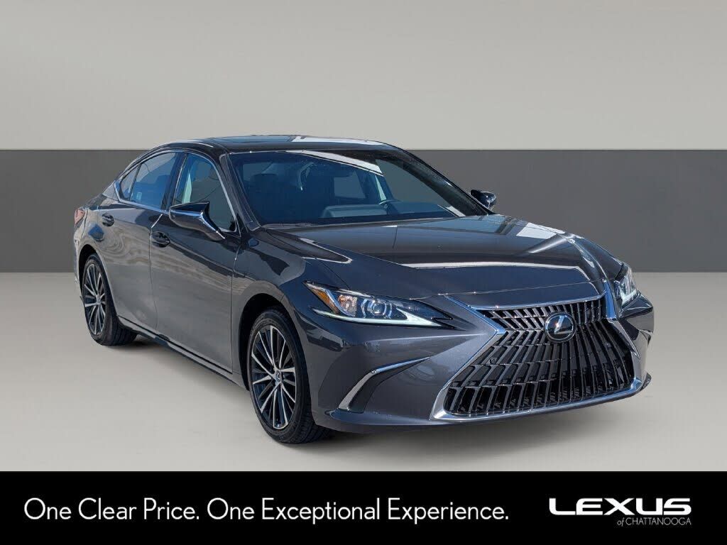 2025 LEXUS ES