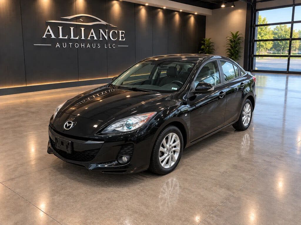 2013 MAZDA Mazda3
