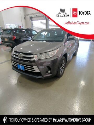 2017 TOYOTA Highlander