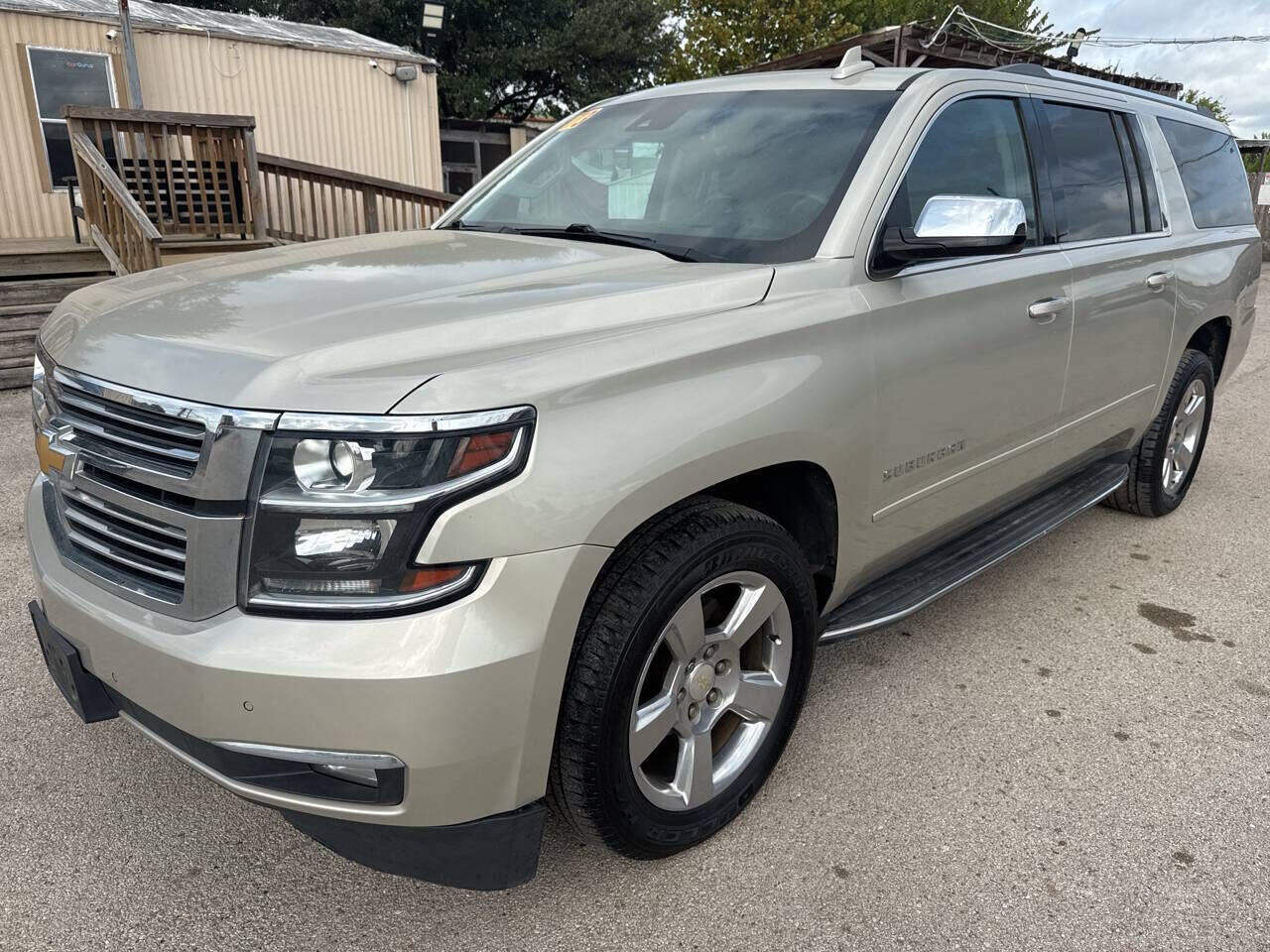 2017 CHEVROLET Suburban