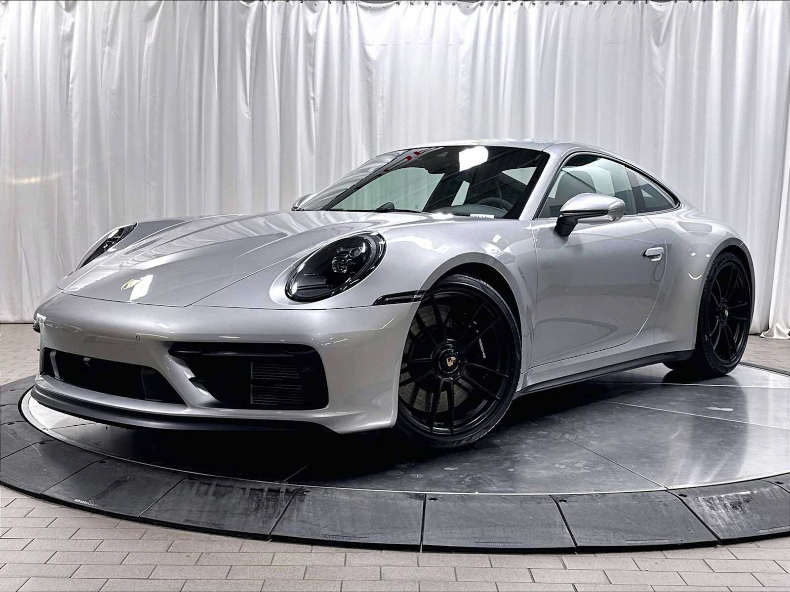 2022 PORSCHE 911