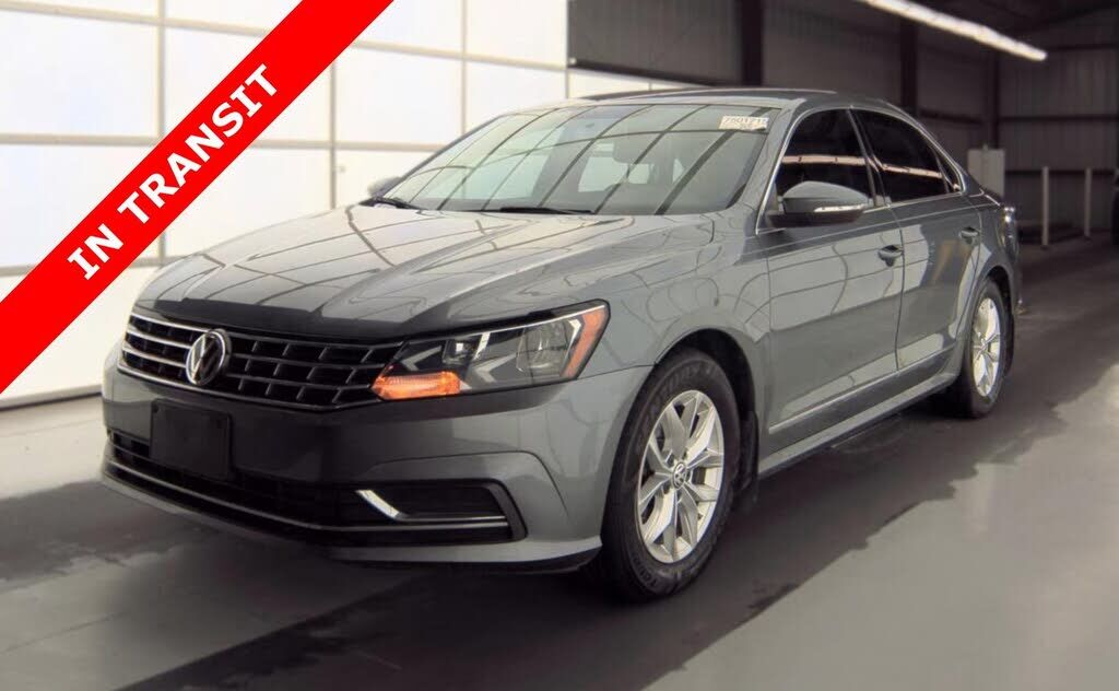 2017 VOLKSWAGEN Passat