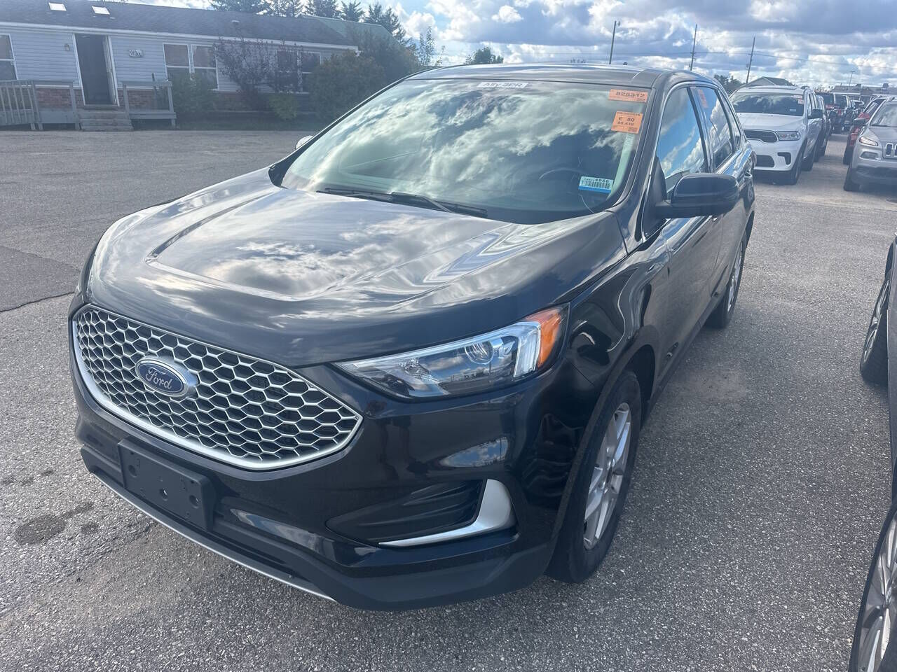 2023 FORD Edge