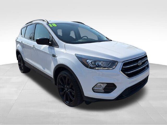 2018 FORD Escape