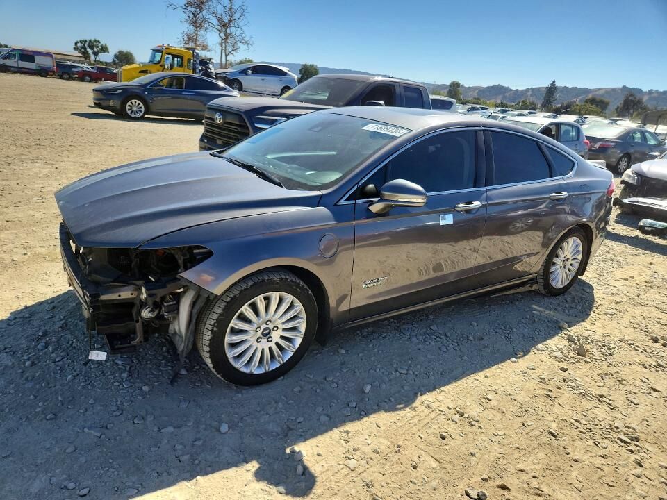 2013 FORD Fusion