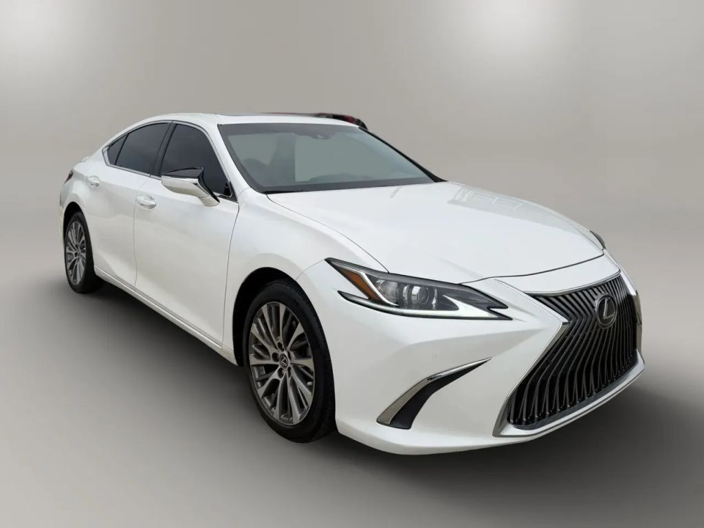 2021 LEXUS ES