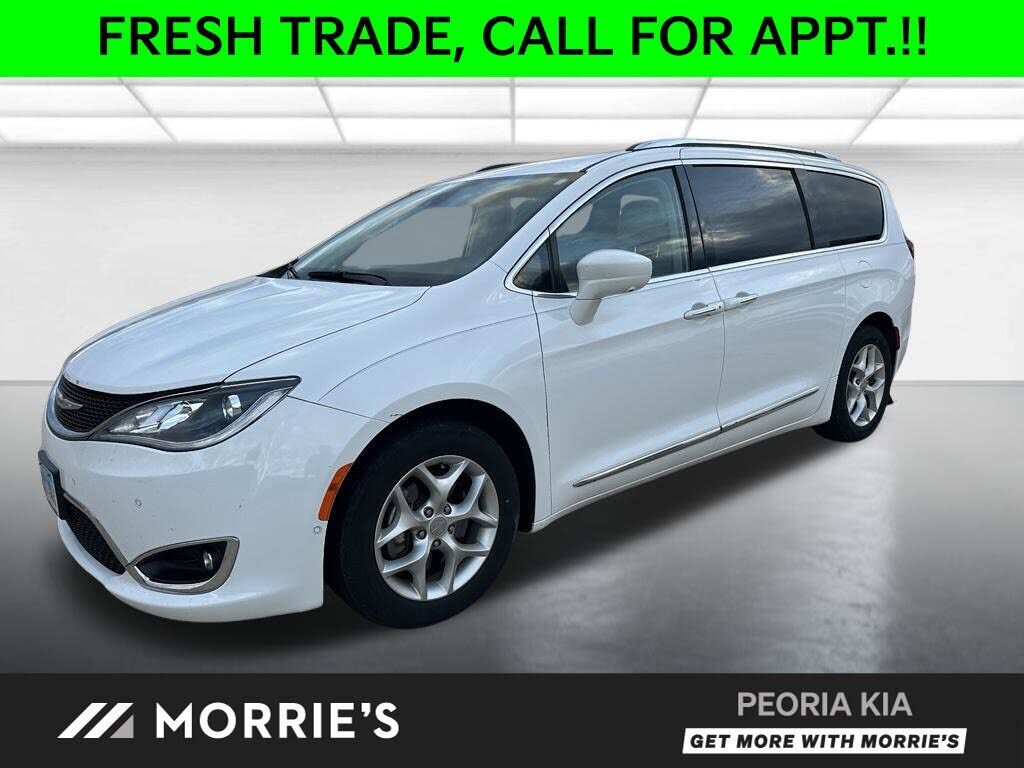 2019 CHRYSLER Pacifica