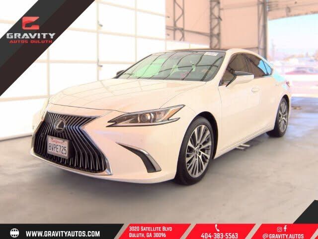 2020 LEXUS ES