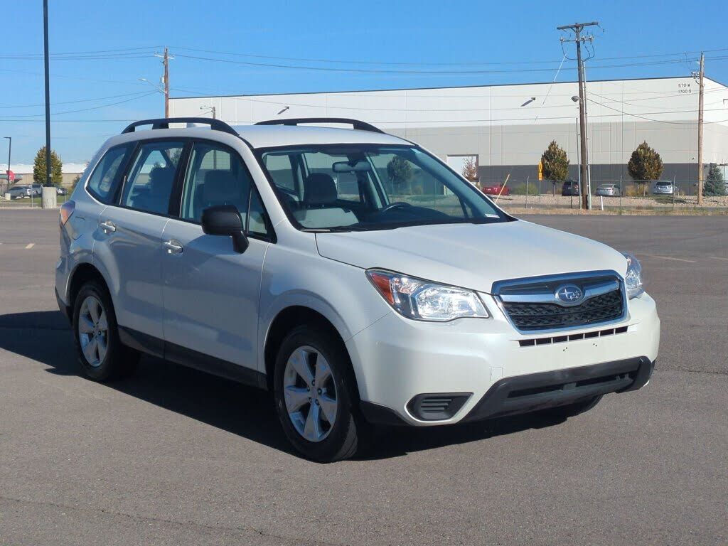 2016 SUBARU Forester