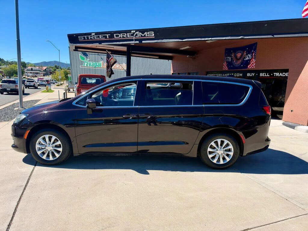 2018 CHRYSLER Pacifica
