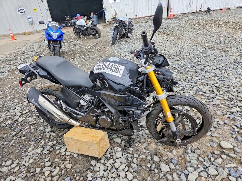 2023 BMW G 310 R