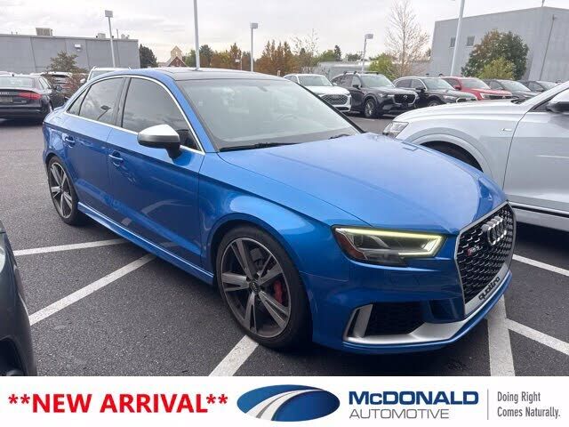 2019 AUDI RS3