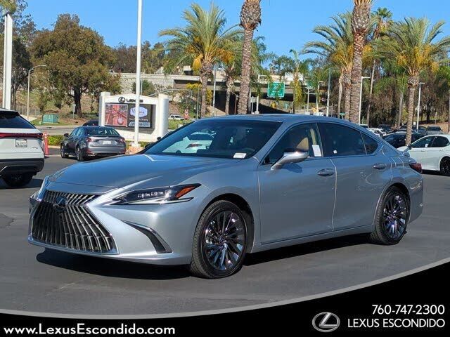 2024 LEXUS ES