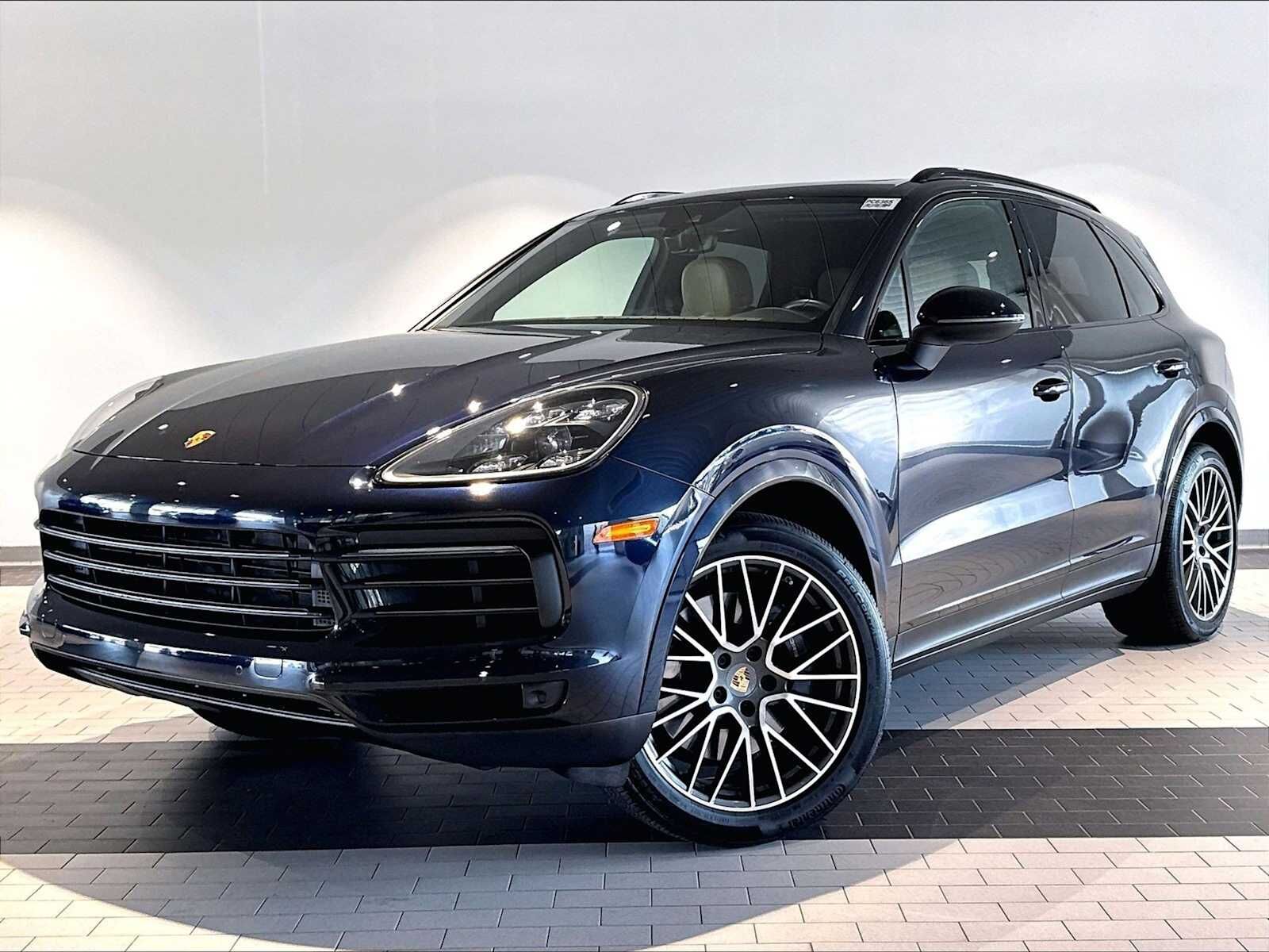 2022 PORSCHE Cayenne