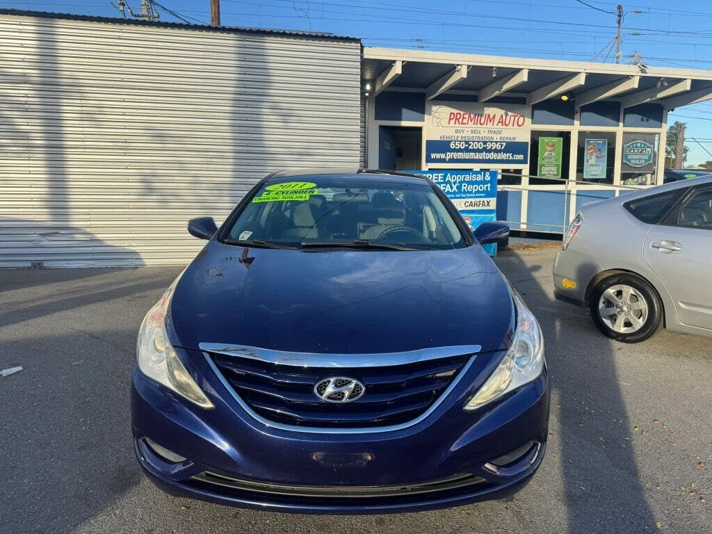 2011 HYUNDAI Sonata
