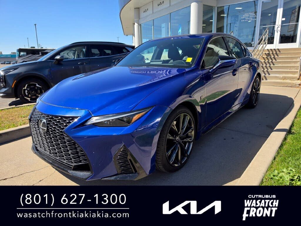 2025 LEXUS IS