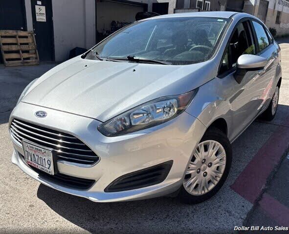 2016 FORD Fiesta
