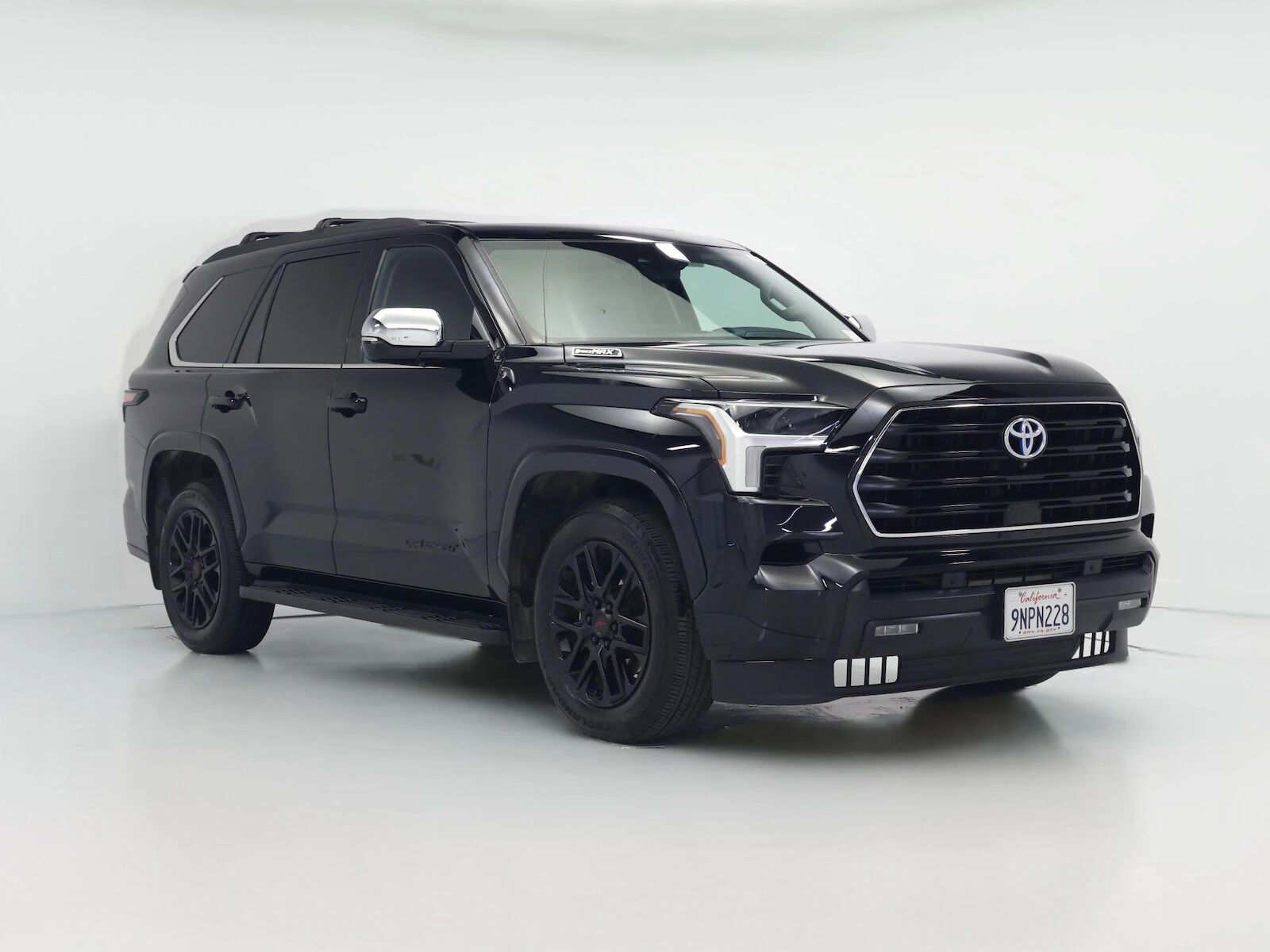 2024 TOYOTA Sequoia