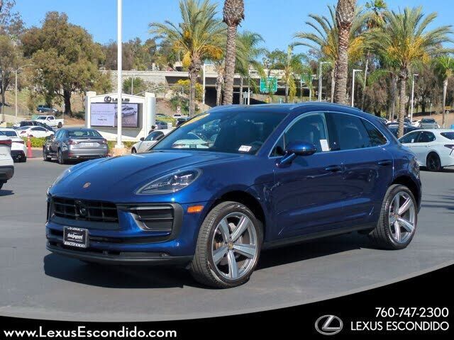 2024 PORSCHE Macan