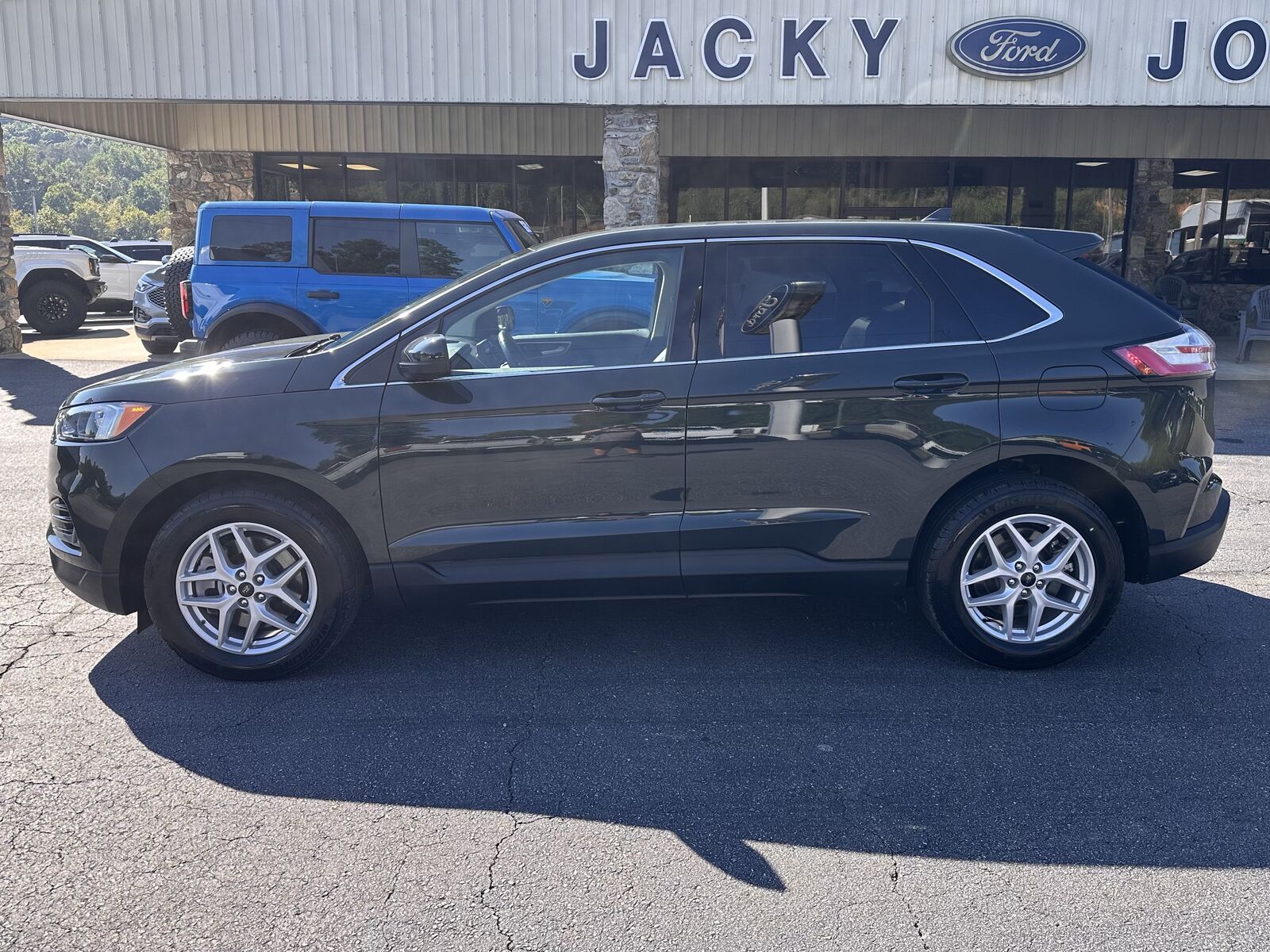 2024 FORD Edge