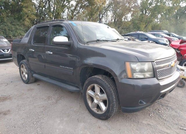 2011 CHEVROLET Avalanche