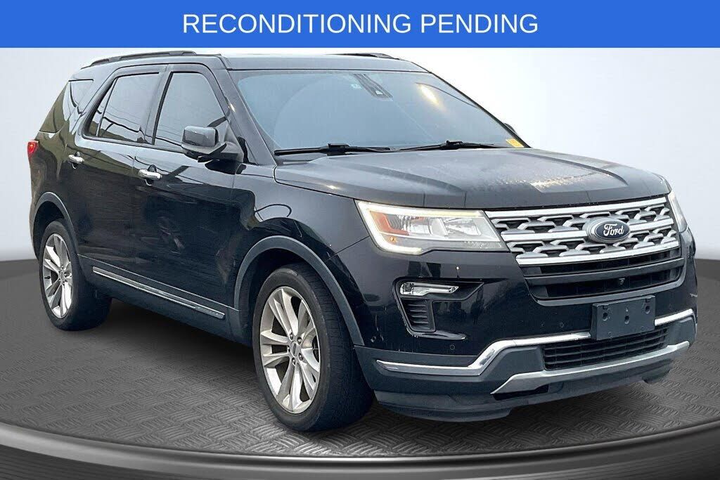2018 FORD Explorer