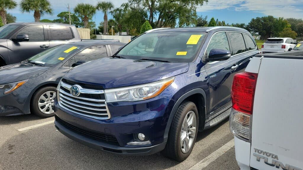 2016 TOYOTA Highlander