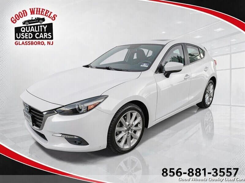2017 MAZDA Mazda3