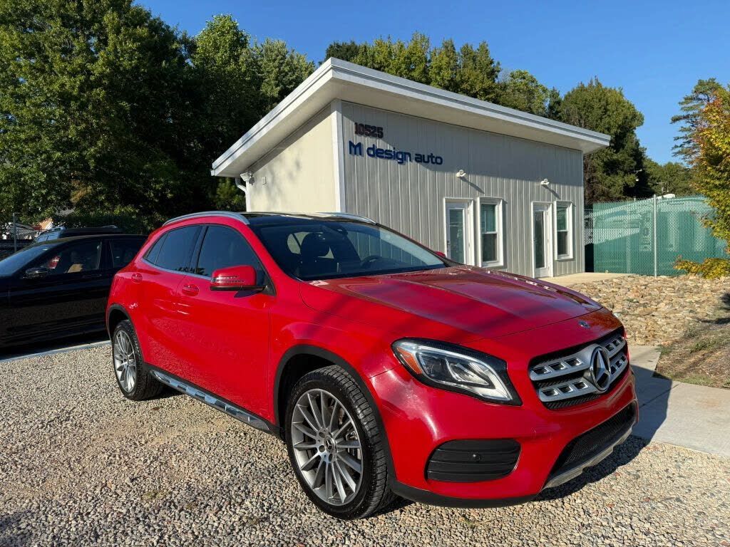 2020 MERCEDES-BENZ GLA-Class