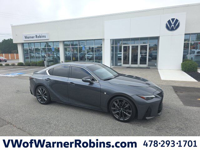 2023 LEXUS IS
