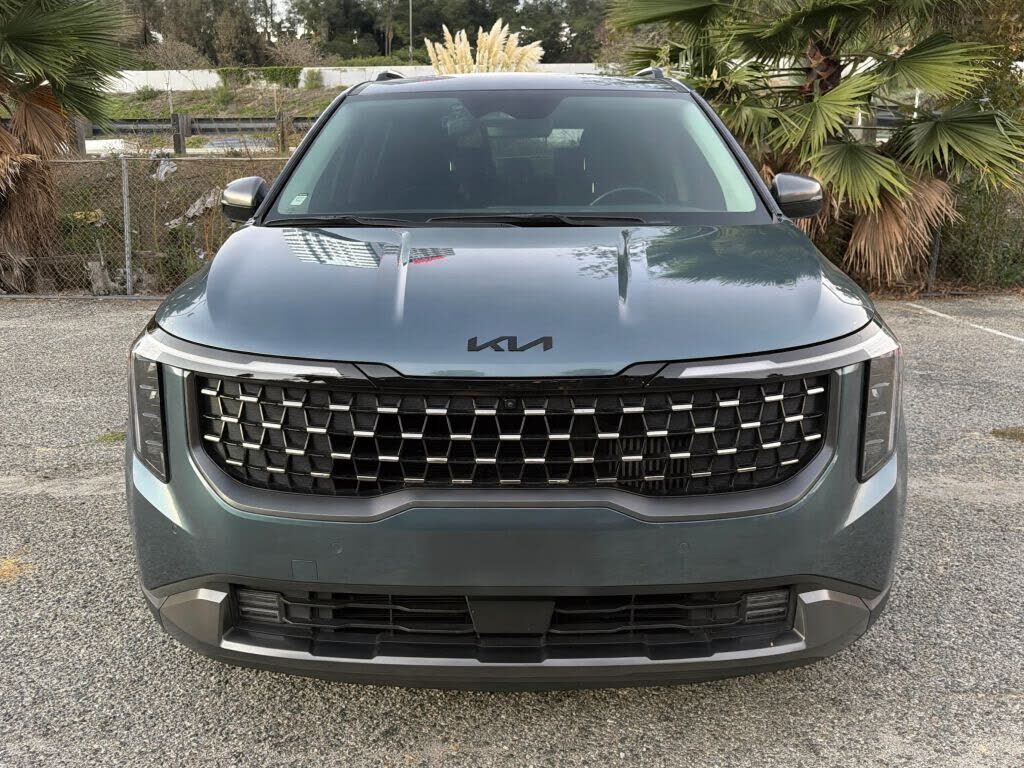 2025 KIA Carnival