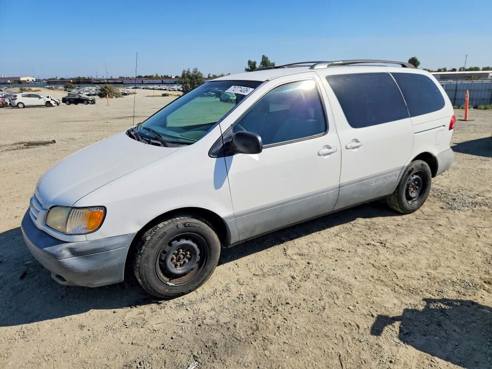 2003 TOYOTA Sienna