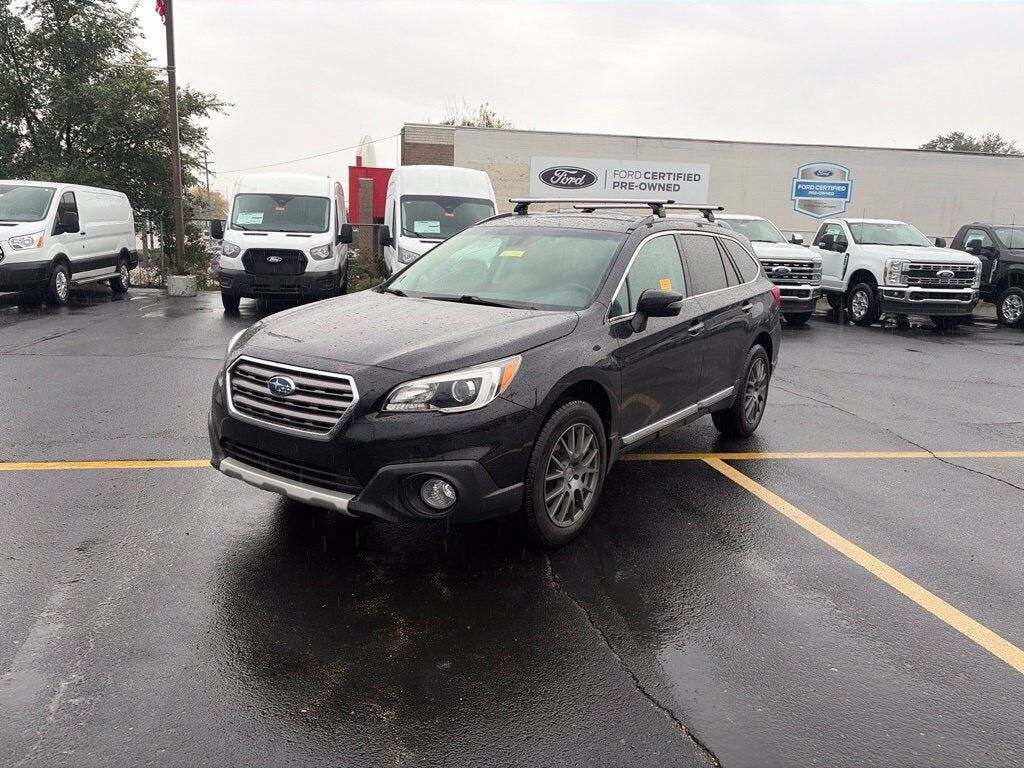 2017 SUBARU Outback