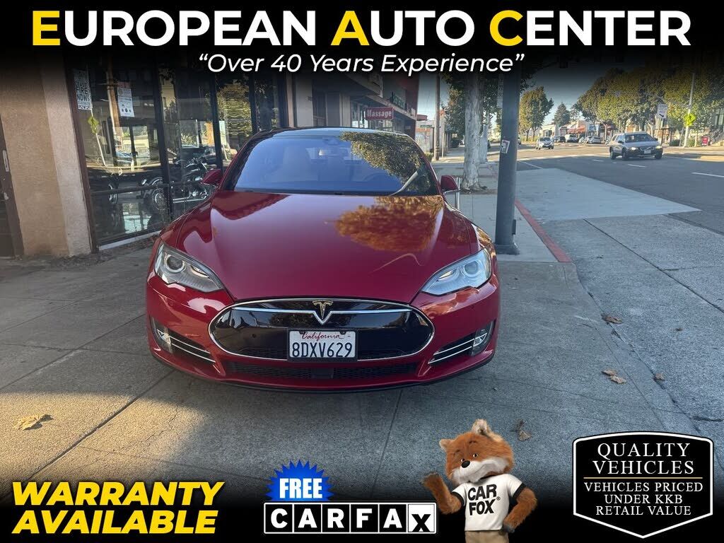 2015 TESLA Model S