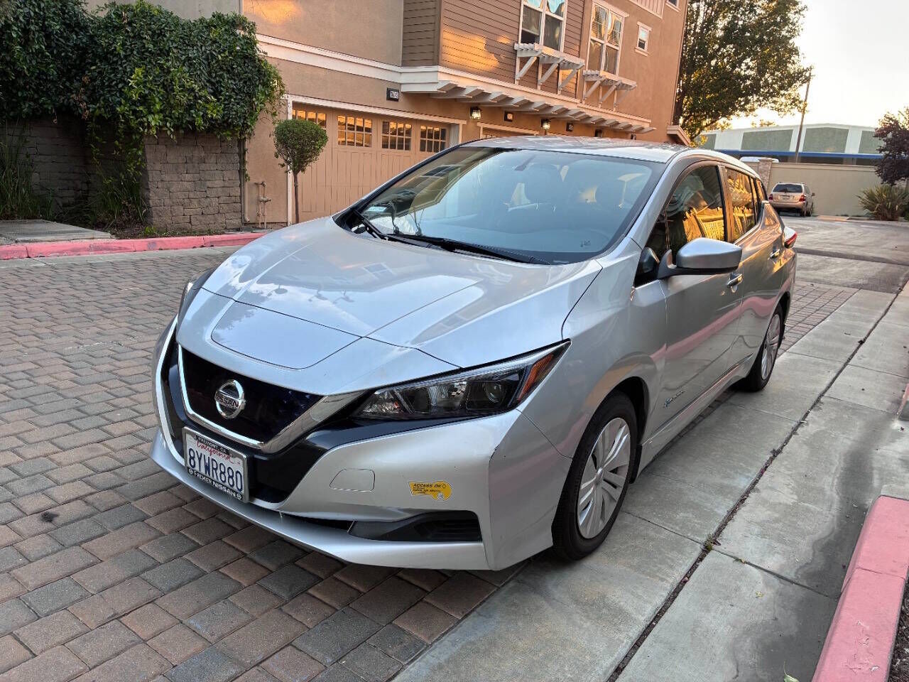 2018 NISSAN Leaf